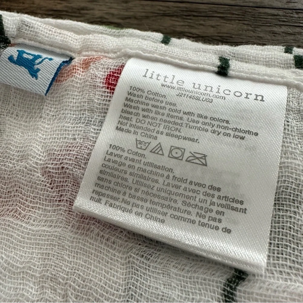 Like New Little Unicorn Christmas Light Print‎ Blanket Cotton Swaddle Holiday